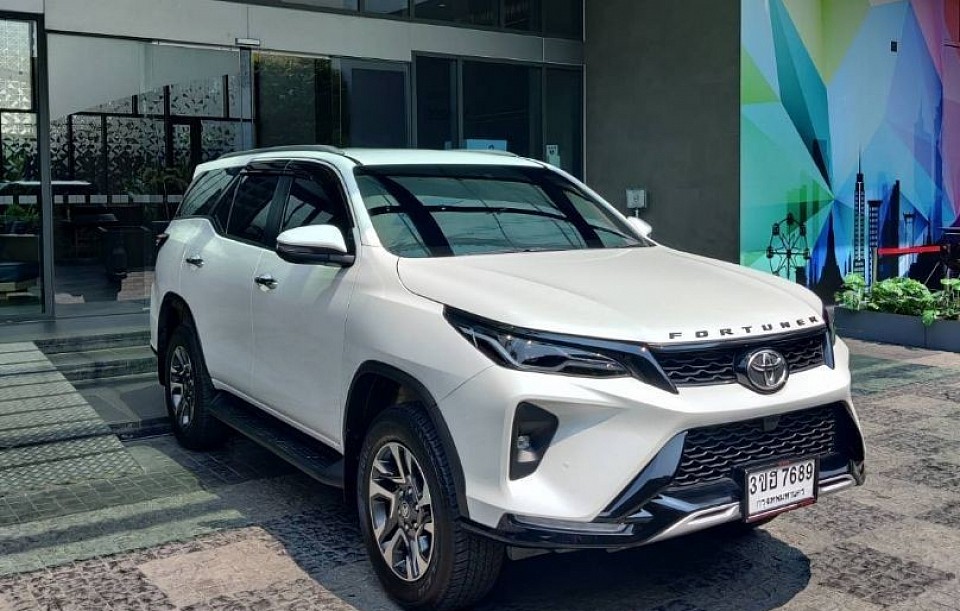 เหมารถ fortuner แม่สอดไปกรุงเทพฯต่างจังหวัดราคาถูก